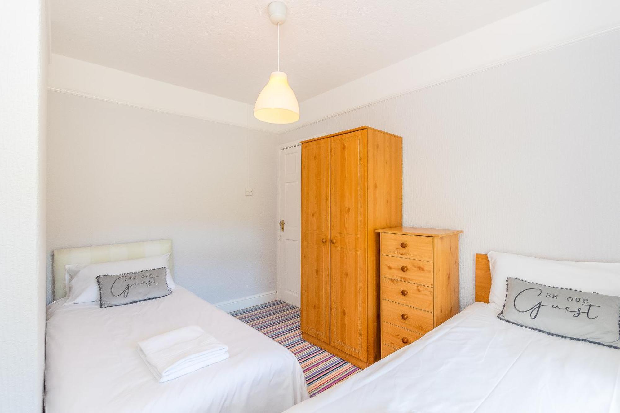 The View Spacious Apartment In Afan Forest Bike Park By Staystaycations Port Talbot Ngoại thất bức ảnh