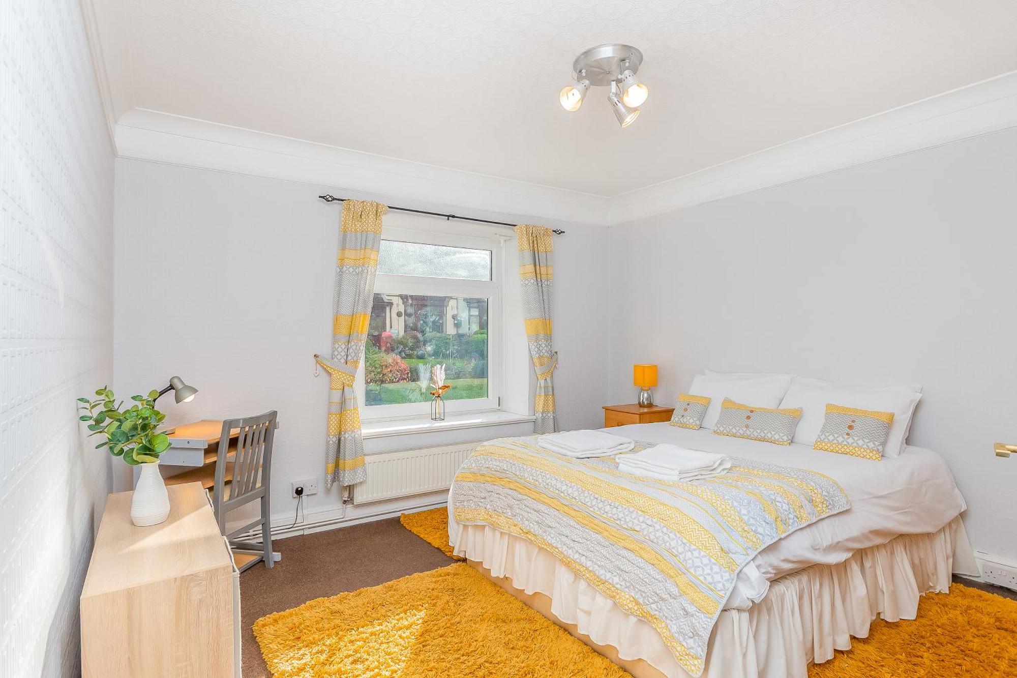 The View Spacious Apartment In Afan Forest Bike Park By Staystaycations Port Talbot Ngoại thất bức ảnh