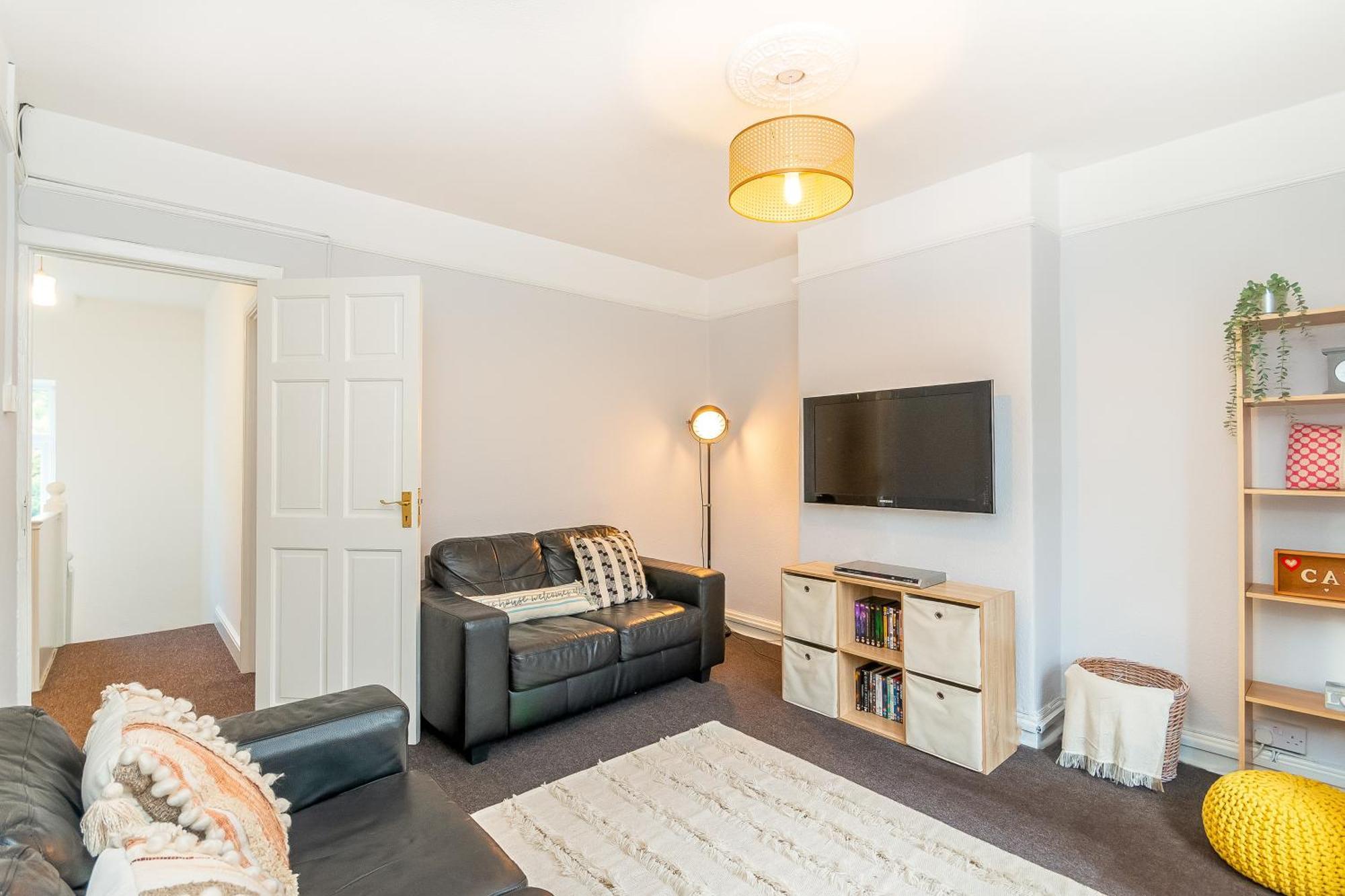 The View Spacious Apartment In Afan Forest Bike Park By Staystaycations Port Talbot Ngoại thất bức ảnh